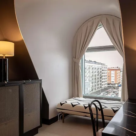 Hotel Scandic Hamburger Börs 4*