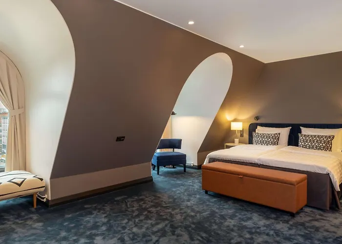 Scandic Hamburger Börs Hotell 4*